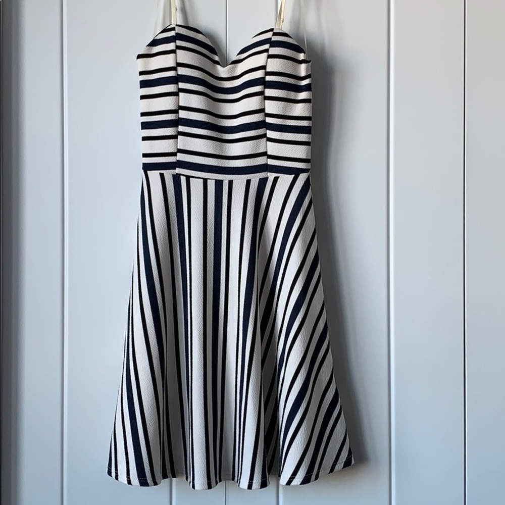 BNWT Noble U striped strapless party dress